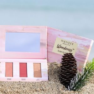 Wander Beauty Wanderess Dusk to Dawn Blush and Highlighter Palette